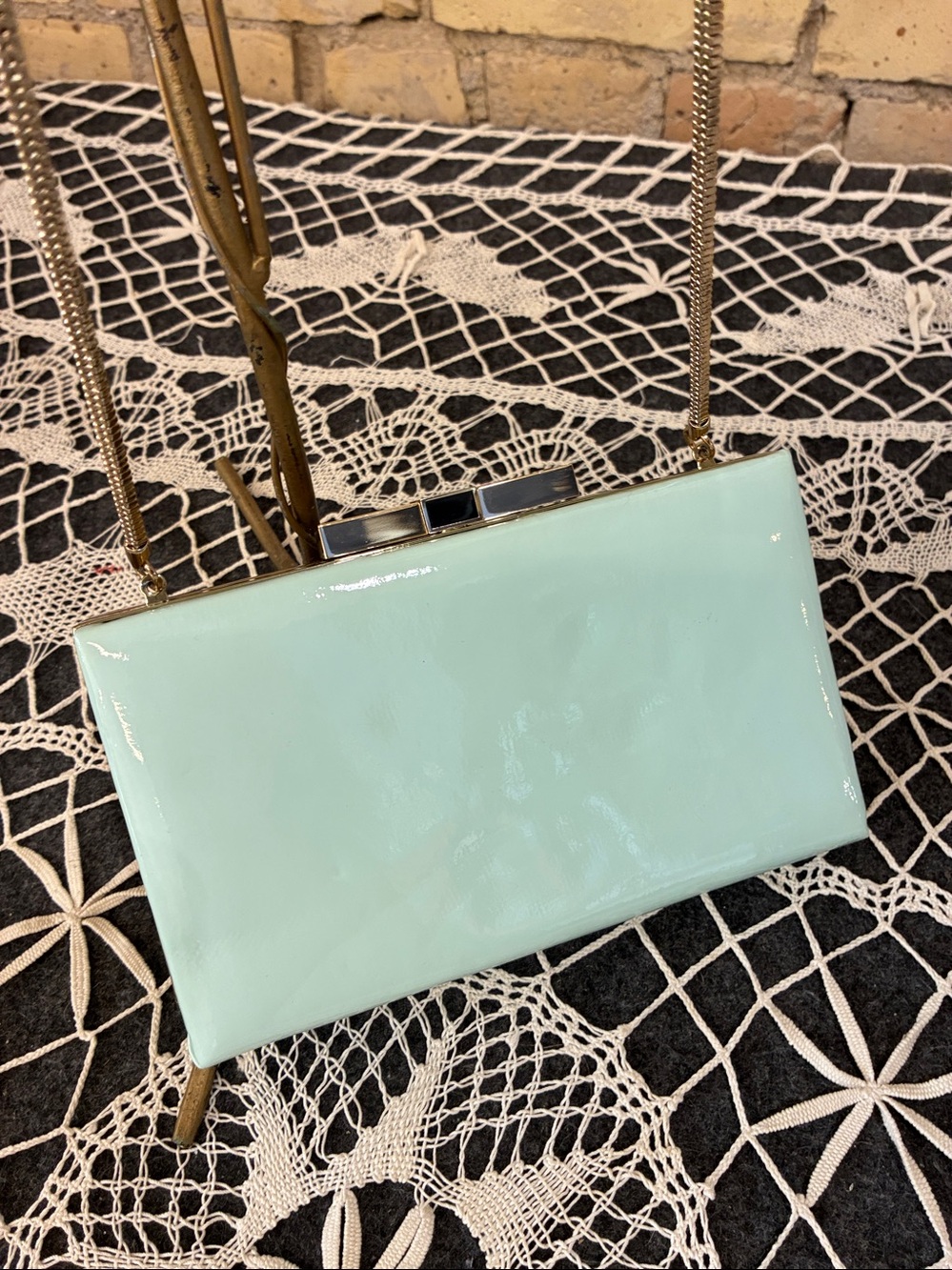 Kate Spade Retro Radio Mint Green Patent Box Clutch/Shoulder Bag Gold Hardware - Picture 5 of 10